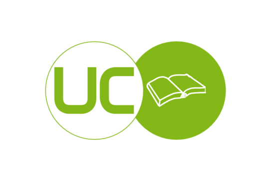 UC und ein Buch in zwei Kreisen