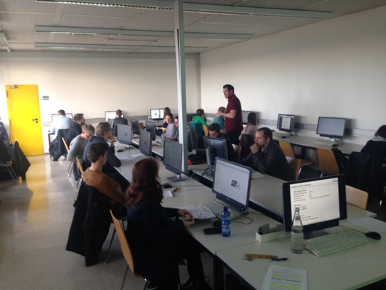 SAP Seminar 2016 Studierende am PC Pool